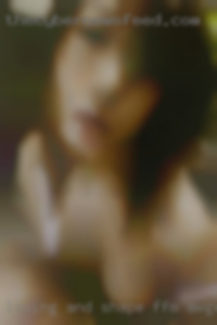 Loving and shape womans fuckings FFM swinger.