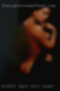 Middle aged naked soccer mom of 40 Ohio swinger.